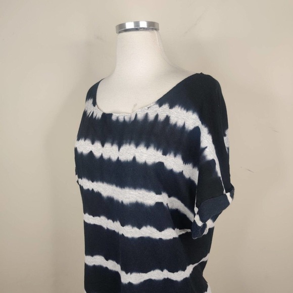 Bebe Top Tie Dye Short Sleeve Loose Fit Stretch Knit Shirt - Picture 5 of 8